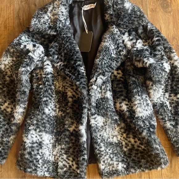Marigold + lotus faux fur coat Sz L / XL NWT - Picture 3 of 10